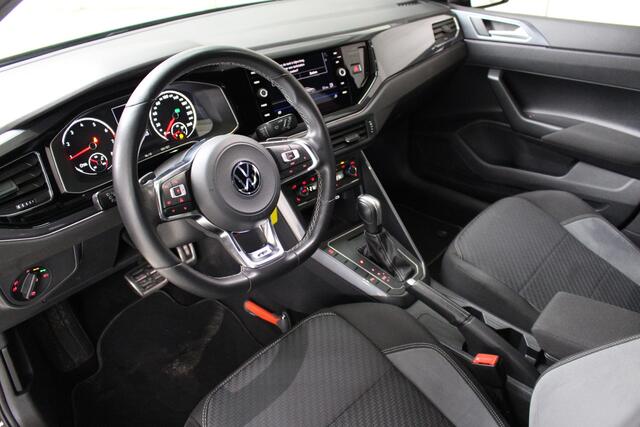 Volkswagen POLO 1.0 TSI DSG R-Line Navigatie | Stoelverwarming | Climate Control