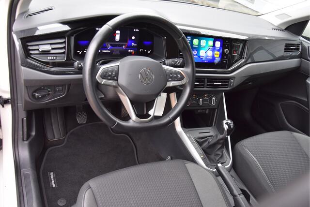 Volkswagen POLO 1.0 TSI Life parkeersensoren navi virtueel NAP 1e eigenaar