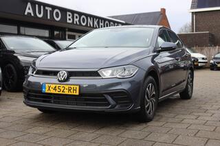 volkswagen-polo-1.0-tsi-life--navi