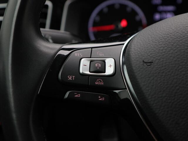 Volkswagen POLO 1.0 TSi Automaat Highline | Stoelverwarming | Camera | Carplay | Adaptive Cruise | 16 Inch | 54.117 Km !!