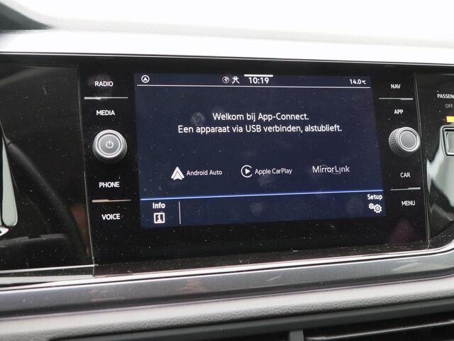 Volkswagen POLO 1.0 TSi Automaat Highline | Stoelverwarming | Camera | Carplay | Adaptive Cruise | 16 Inch | 54.117 Km !!