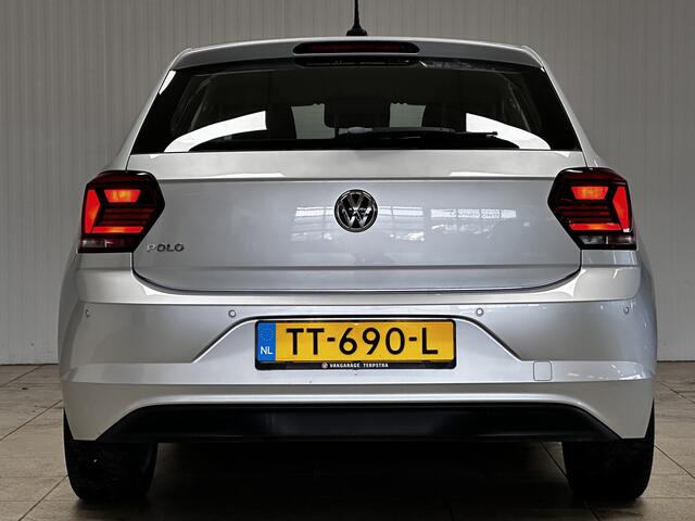 Volkswagen POLO 1.0 TSI Comfortline/ CARPLAY/ Bluetooth/ Navi/ Cruise Adapt./ Airco/ 16''LMV/ DAB+/ PDC/ LED-Dagrij/ Elek.Pakket/ C.V. Afstand