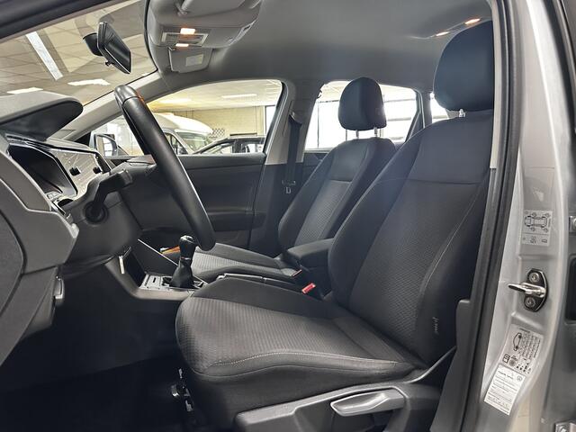Volkswagen POLO 1.0 TSI Comfortline/ CARPLAY/ Bluetooth/ Navi/ Cruise Adapt./ Airco/ 16''LMV/ DAB+/ PDC/ LED-Dagrij/ Elek.Pakket/ C.V. Afstand