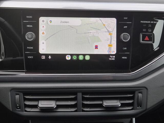 Volkswagen POLO 1.0 TSI Style Automaat / All season banden / Stoelen-pakket / Virtual cockpit / Stoelverwarming / Adaptief cruise control / Apple Carplay Android Auto / Trekgewicht 1100 kg / Climate control / Parkeersensoren voor en achter /