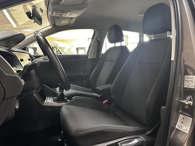 Volkswagen POLO 1.0 TSI Comfortline/ LED Dagrijverl./ Apple+Android/ Airco/ Cruise.Adaptief/ Navi/ Bluetooth/ Multi.LEDER.Stuur/ Elek.Pakket/ Isofix/ Metallic Lak/ C.V.Afstand.