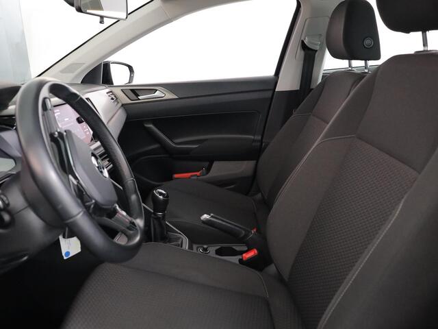 Volkswagen POLO 1.0 TSI Comfortline Business 95 pk | Navigatie | Parkeersensoren | Achteruitrijcamera | Adaptieve cruise control |