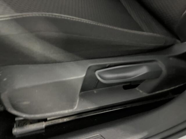 Volkswagen POLO 1.0 TSI Life / AUTOMAAT/ APP-CONNECT/ PARK.SENSOR.V+A/ STOELVERWARMING/ ACC/ NAVI/ LANE-ASSIST/ START-STOP SYSTEEM/ DIGITAL DASH/ CLIMA/ DAB/ ISOFIX/ 15'' LMV