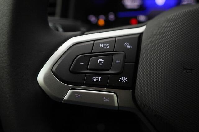 Volkswagen POLO Life Edition 1.0 TSI 95 pk 5 versn. Hand · Achteruitrijcamera · Parkeersensor achter · Velgen 'essex', 15 inch lichtmetaal · Voorraad OUTLET