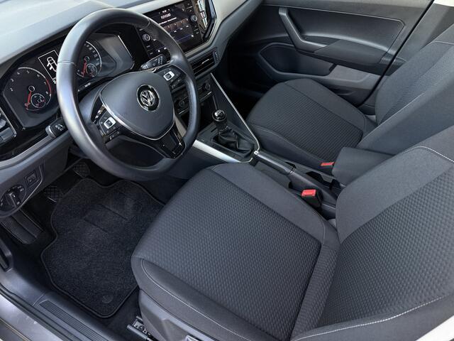 Volkswagen POLO 1.0 TSI Comfortline Business | trekhaak | voorstoelverwarming | trekhaak | 15 inch velgen | applecarplay/android auto |