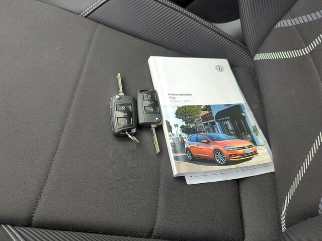Volkswagen POLO 1.0 TSI R-Line / AUTOMAAT/ BEATS AUDIO/ CAMERA/ PARK. SENSOREN/ LED/ DIGITAL DASHBOARD/ NAVI/ CLIMA/ 17" LMV