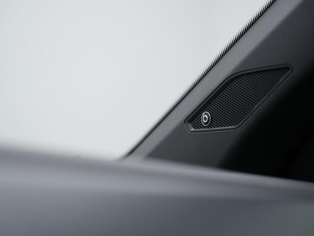 Volkswagen POLO 1.0 TSI 95 pk R-Line | Panoramadak | Navigatie Discover Pro | Beats | IQ Light | Achteruitrijcamera | Stoelverwarming