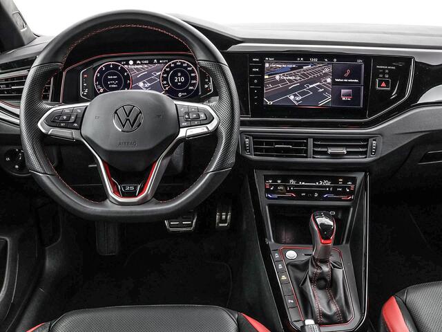 Volkswagen POLO 2.0 TSI 207pk DSG GTI Edition 25 · Panoramadak · Camera · Apple/Android Car Play · Beats Audio · Keyless · Leder Interieur · 18'' Inch · Garantie t/m 12-03-2028 of 100.000km