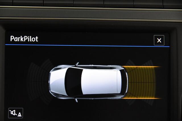 Volkswagen POLO R-Line *Panoramadak*Stoelverwarming*PDC*LED*