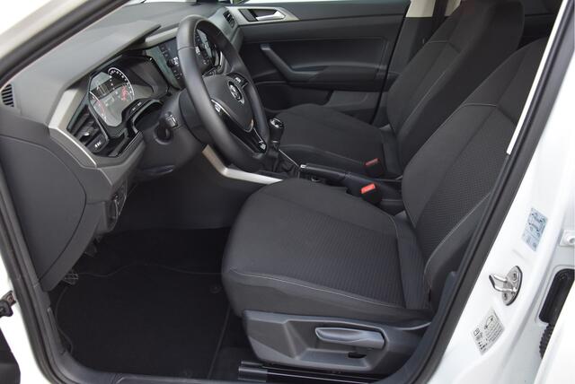 Volkswagen POLO 96 PK TSI 54 Dkm! Carplay Garantie Topstaat!