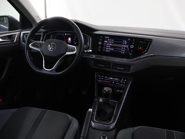 Volkswagen POLO 1.0 TSI Style | Panoramadak | Parkeercamera | Virtual cockpit | Cruise Control Adaptief | Stoelverwarming | Climate Control | Apple Carplay/Android Auto |