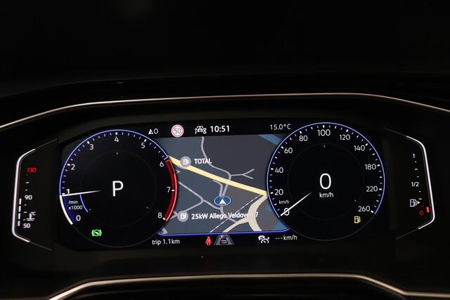 Volkswagen POLO 1.0 TSI R-Line Business | Panoramadak | Camera | Key Less | Matrix LED | Adaptieve cruise |