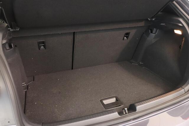 Volkswagen POLO 1.0 TSI R-Line Business | Panoramadak | Camera | Key Less | Matrix LED | Adaptieve cruise |