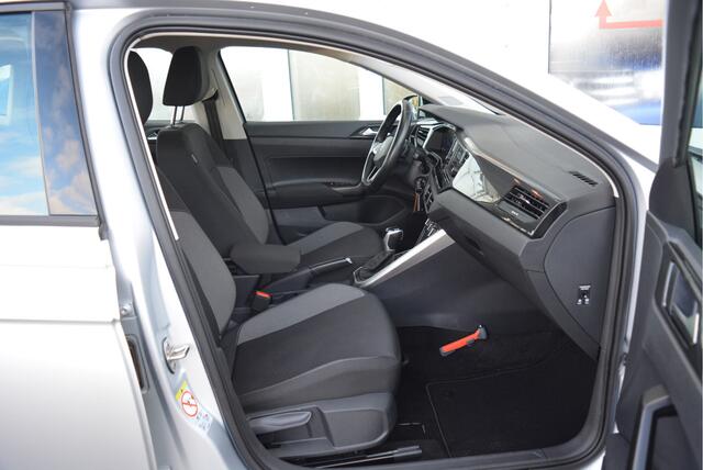 Volkswagen POLO 1.0 96PK TSI Life ? Trekhaak ? CarPlay ? Adaptive ? Camera ? NAP ? Orig. NL ?