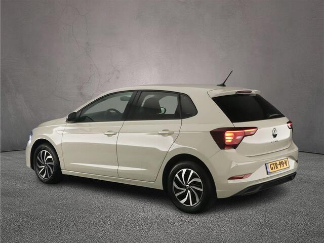 Volkswagen POLO Life Edition 1.0 TSI 95pk DSG Automaat Adaptive cruise control, Achteruitrijcamera, LED koplampen, Parkeersensor achter, App connect, DAB, Radio, Airco, Bluetooth