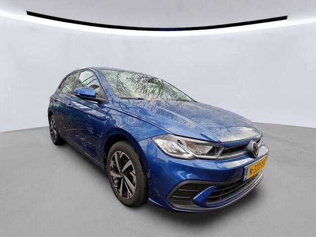 Volkswagen POLO 1.0 TSI Life / PARK. SENSOREN V&A/ AIRCO/ MULTIMEDIA/ CRUISE/ NAVI