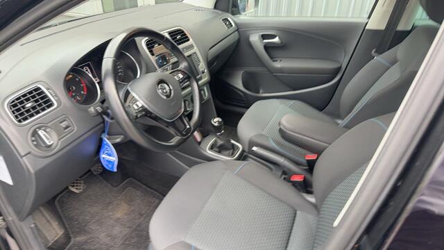 Volkswagen POLO 1.0 TSI 95pk BlueMotion Edition / Navigatie / Parkeersensoren