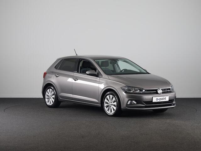 Volkswagen POLO 1.0 TSI Highline 95 PK | Navigatie | Parkeersensoren | Extra getint glas | ECC airco