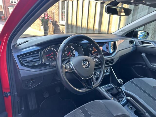 Volkswagen POLO 1.0 TSI HIGHLINE R-Line uitgevoerd