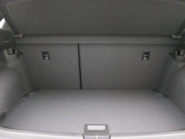 Volkswagen POLO 1.0 TSI R-Line Edition 110PK DSG Pano-Schuifdak, Keyless, Matrix LED-Verlichting, Side Assist, Adaptieve Cruise Control, Achteruitrijcamera, 17" LM Velgen, Navi via Apple Carplay/Android Auto