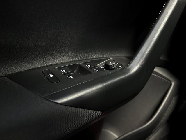 Volkswagen POLO 1.0 95pk TSI Life Edition Achteruitrijcamera (Rear View) | Velgen 'Essex', 15 inch lichtmetaal | 'App-Connect' smartphone integratie