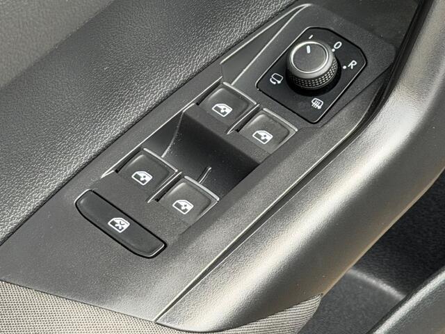 Volkswagen POLO 1.0 TSI R-Line | IQ light | Led gril | Climate | Carplay | Rijklaar incl. garantie