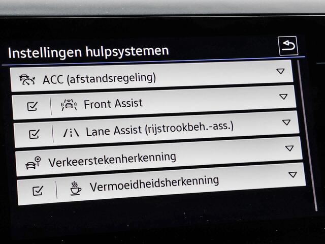 Volkswagen POLO 1.0 TSI 110pk DSG R-Line · Matrix LED · ACC · Apple/Android Car Play · Sportstoelen · 17"Velgen · Active Info Display ·