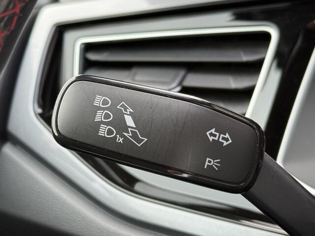 Volkswagen POLO 2.0 TSI GTI l Automaat l Apple Carplay l PDC l Navigatie l Dealeronderhouden