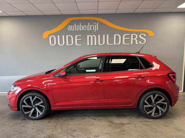 Volkswagen POLO 1.0 TSI IQ Light/Stoelverwarming/Navi/Carplay