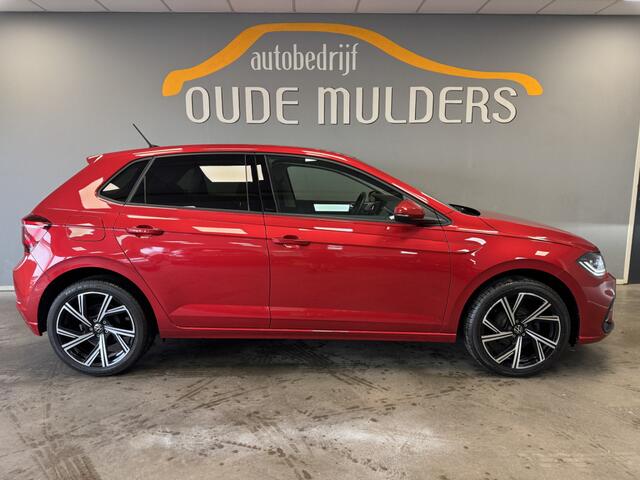 Volkswagen POLO 1.0 TSI IQ Light/Stoelverwarming/Navi/Carplay