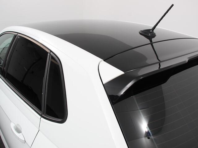 Volkswagen POLO 1.0 TSI R-Line DSG Navigatie App Connect Climate Control DAB LED Parkeer sensoren Cruise control adaptive Lichtmetalen velgen