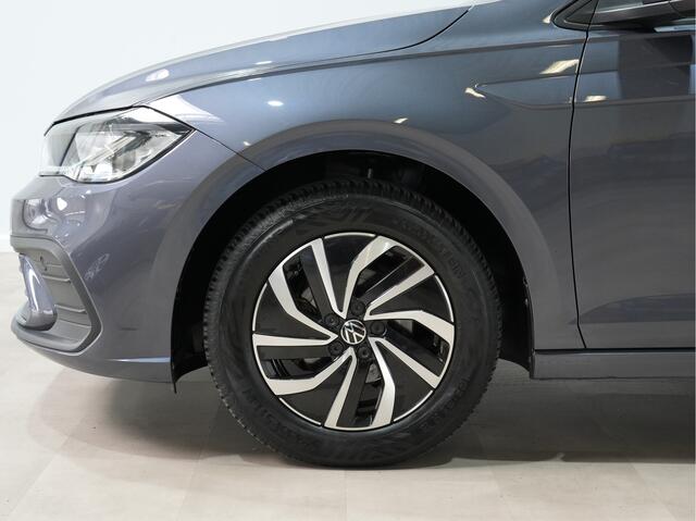 Volkswagen POLO 1.0 TSI 95pk DSG Life Navigatie Pdc Acc Carplay 326