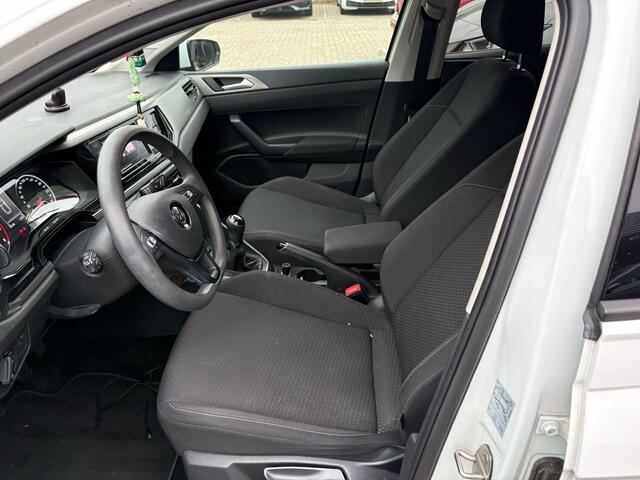 Volkswagen POLO 1.0 MPI Comfortline | Stoelverwarming | Cruise Control | PDC | Carplay | LM Velgen