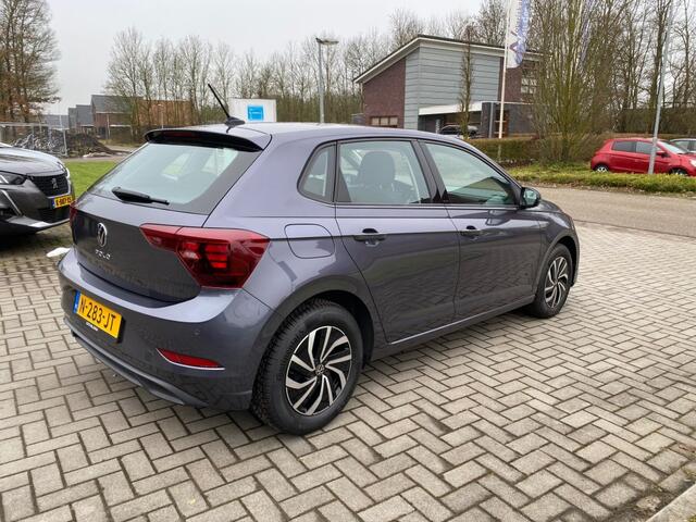 Volkswagen POLO LIFE