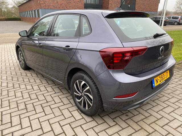Volkswagen POLO LIFE