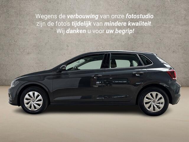 Volkswagen POLO 1.0 Sportline (APPLE CARPLAY, GROOT NAVI, CRUISE, ARMSTEUN, SPORTSTOELEN, BLUETOOTH, NIEUWE APK, NIEUWSTAAT)