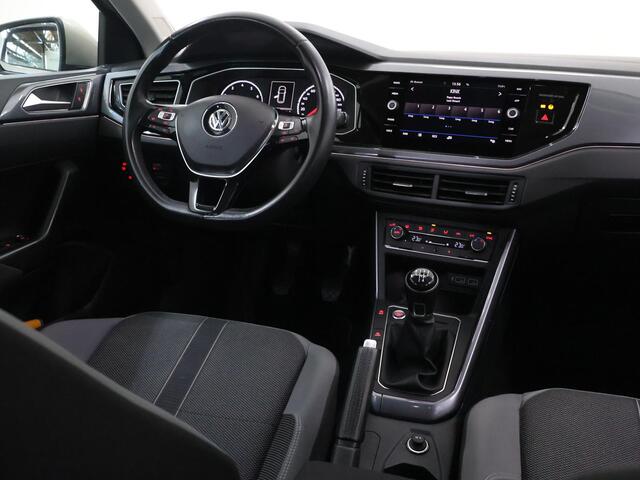 Volkswagen POLO 1.0 TSI Highline | Trekhaak | Navigatie | Apple CarPlay/Android Auto | Camera | DAB | Climate Control | Adaptieve Cruise Control |