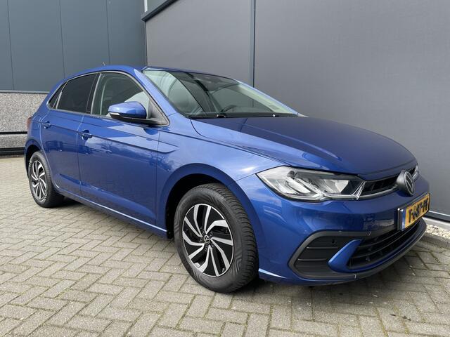 Volkswagen POLO 1.0 TSI Life Business Achteruitrijcamera - Apple carplay - Airco - Cruise control - Parkeersensoren - Bluetooth - Led verlichting - Navigatie - Radio - Licht metalen velgen 15 inch - Stoelverwarming - Start/stop systeem - Stuur leder - Stuur multifunction