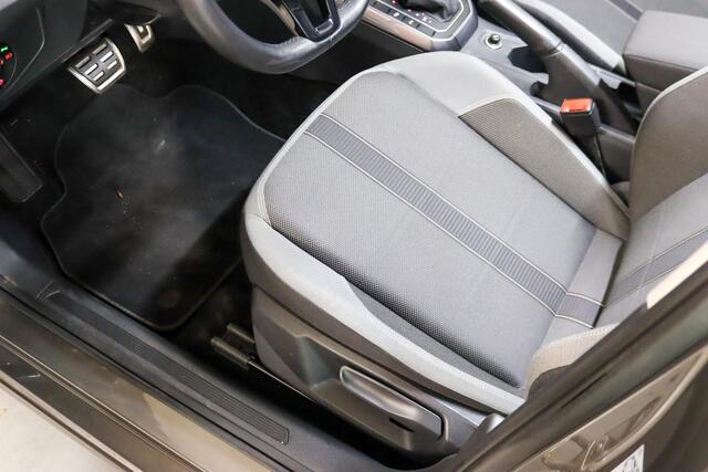 Volkswagen POLO 1.0 TSI Highline Panoramadak, LED, Stoelverwarming, PDC,