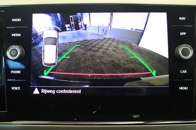 Volkswagen POLO 1.0 TSI Comfortline R-line