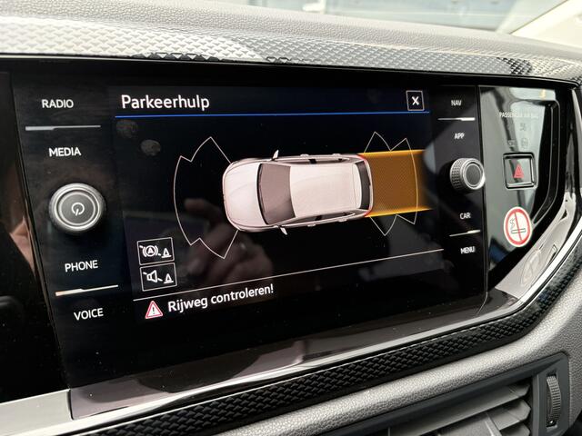 Volkswagen POLO 1.0 TSI Life Business 5-drs. VIRTUAL/CLIMA/ADAPT.CRUISE/NAVI/CARPLAY/PDC/WINTERPACK