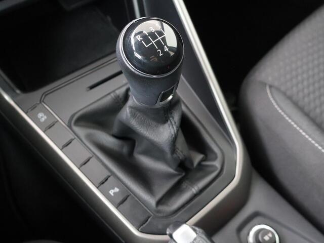 Volkswagen POLO 1.0 TSI R-Line Edition | 95 PK | Parkeersensoren | Adaptive cruise control | Apple CarPlay / Android Auto |