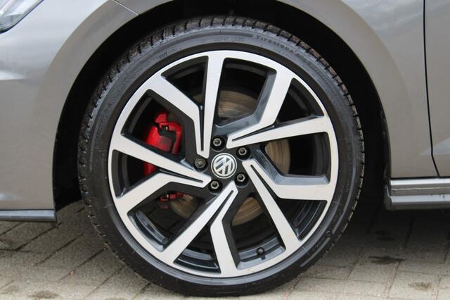 Volkswagen POLO 2.0 TSI GTI 220PK Navi Apple Car Climate/Cruise F1 Paddles 18LM