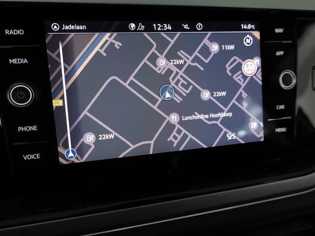 Volkswagen POLO 1.0 TSI Life Edition GOAL 95 pk | Navigatie | Parkeersensoren | Adaptieve cruise control | Autom. airco | Stoelverwarming |