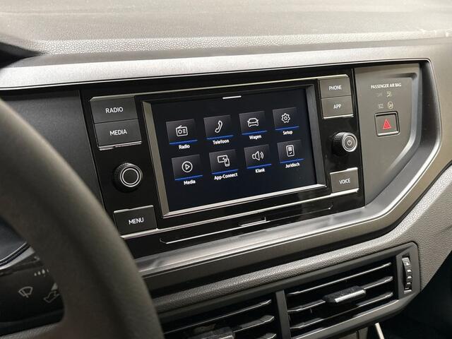 Volkswagen POLO 1.0 Sportline (VIRTUAL COCKPIT, BLACK PACK, APPLE CARPLAY, SPORTSTOELEN, CRUISE, NIEUWE APK, NIEUWSTAAT)