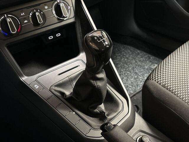 Volkswagen POLO 1.0 Sportline (VIRTUAL COCKPIT, BLACK PACK, APPLE CARPLAY, SPORTSTOELEN, CRUISE, NIEUWE APK, NIEUWSTAAT)